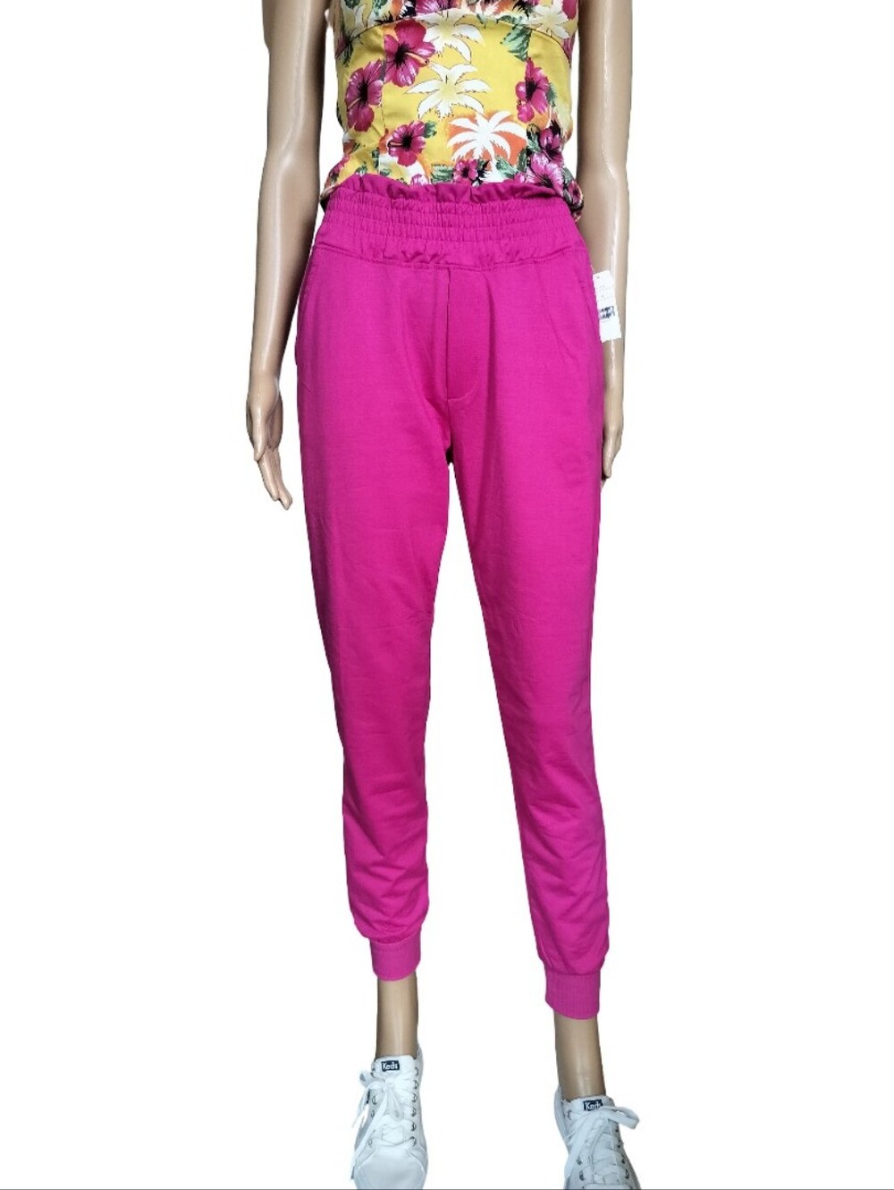 Love 83 Fuchsia Pink Pants Size M